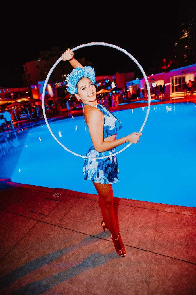 beachclub nightlife performers